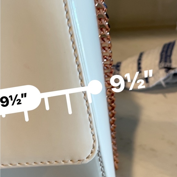 Beautiful like new Ted Baker London light pink purse. - Picture 9 of 10